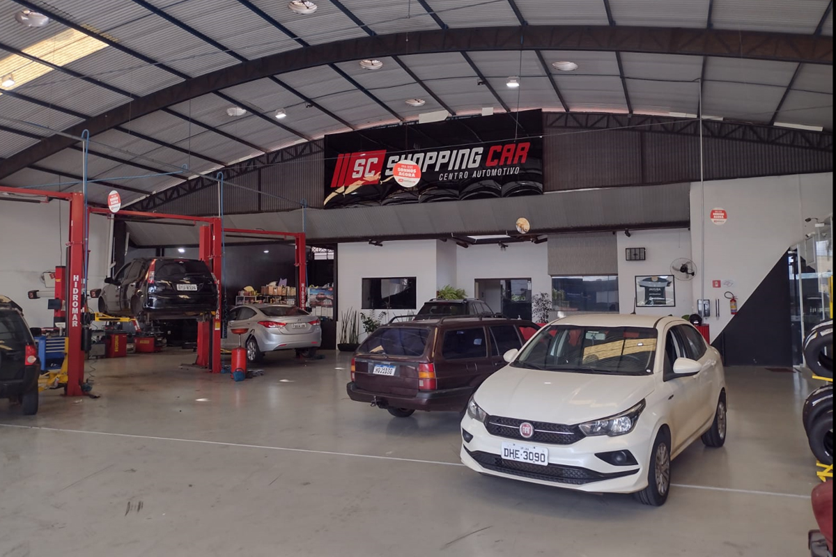 CARPLACE AUTOMOVEIS LTDA - Automobile Storage Facility em Santa Terezinha